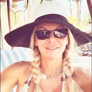 Meet your Posher, Terri